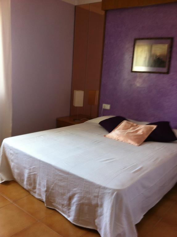 Can Quilis Guest House Pontos Екстериор снимка